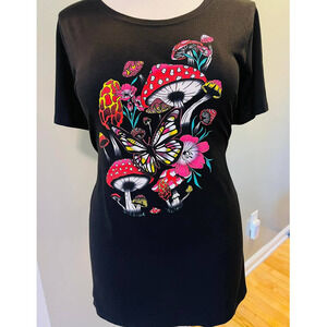 Torrid 6‎ (6X 30) Mushroom Butterfly Tattoo Everyday Classic Fit Graphic T Shirt